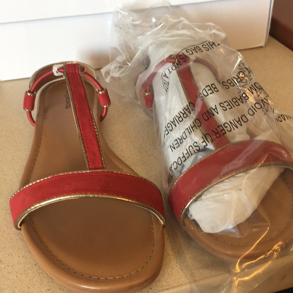 Sandals - Picture 2 of 3